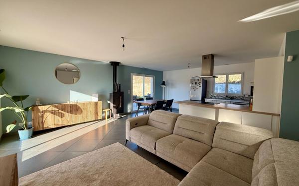 Maison à louer    4 pièces •  Larnage