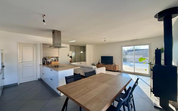 Maison à louer    4 pièces •  Larnage