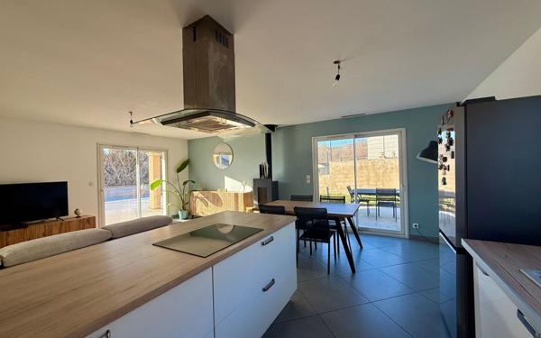 Maison à louer    4 pièces •  Larnage