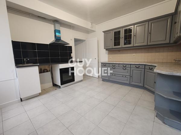 Immeuble à vendre de 183.11 m²