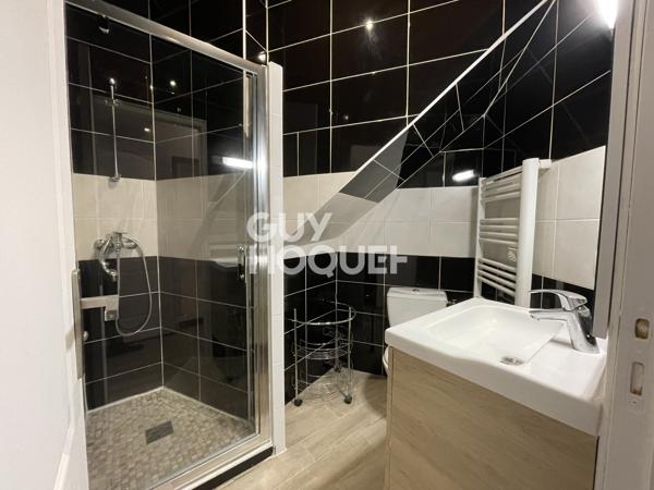 Immeuble à vendre de 183.11 m²