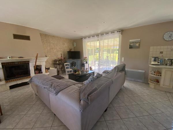 Pavillon sur sous-sol dans un bel environnement