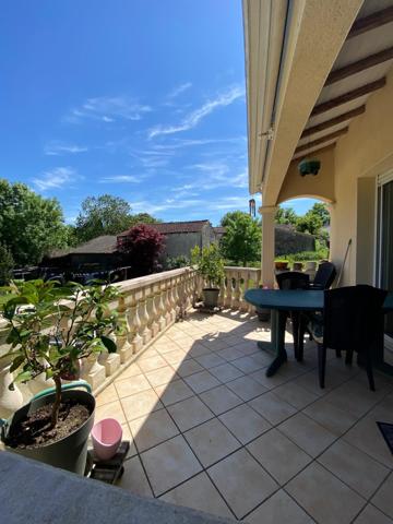 Pavillon sur sous-sol dans un bel environnement