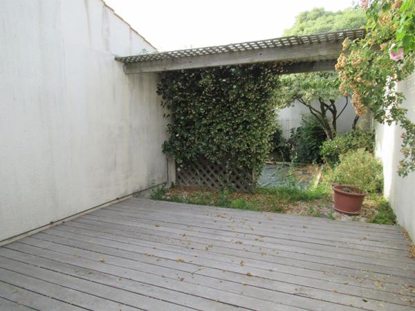 IDEAL FAMILLE NOMBREUSE LA ROCHELLE