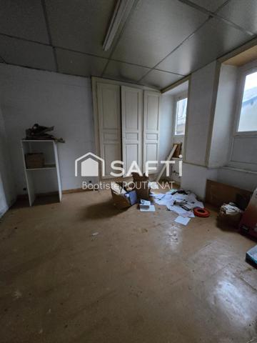 Ensemble immobilier cntre ville d’Ambert