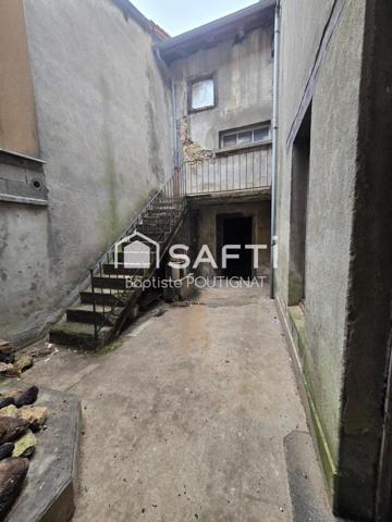 Ensemble immobilier cntre ville d’Ambert