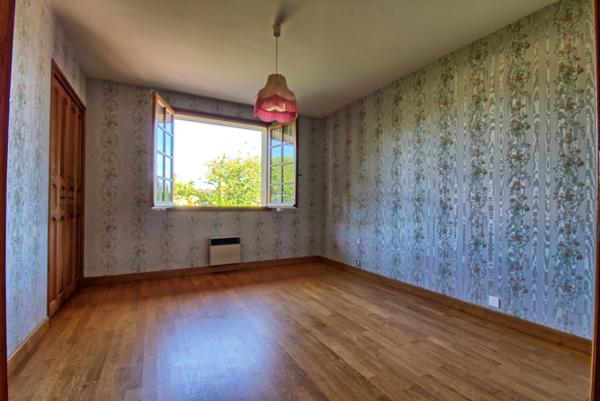 Maison Familiale à Vendre à Tavaux Village – Immobilier de Qualité