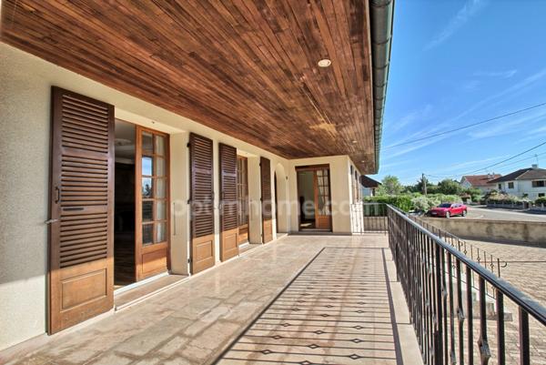 Maison Familiale à Vendre à Tavaux Village – Immobilier de Qualité