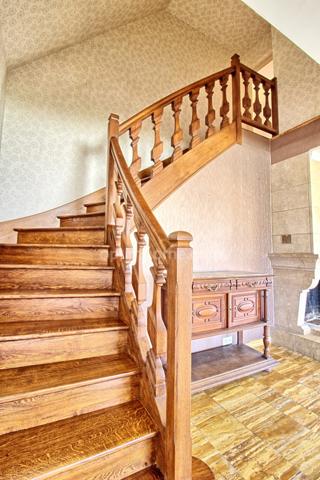 Maison Familiale à Vendre à Tavaux Village – Immobilier de Qualité