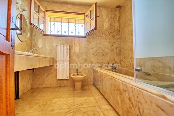 Maison Familiale à Vendre à Tavaux Village – Immobilier de Qualité