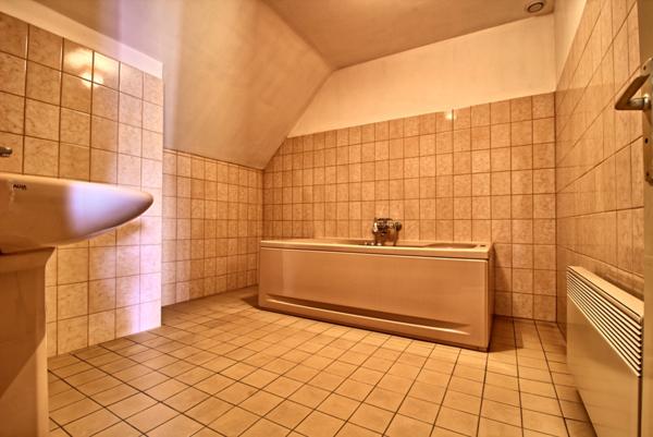 Maison Familiale à Vendre à Tavaux Village – Immobilier de Qualité