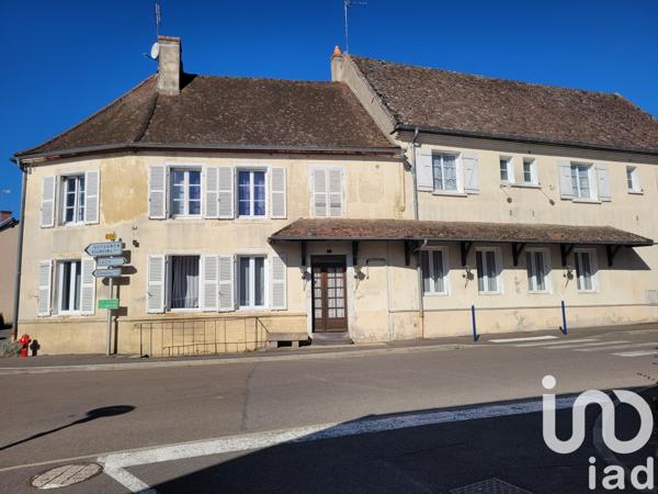 Maison à vendre 14 pièces 418 m² Issy-l'Évêque