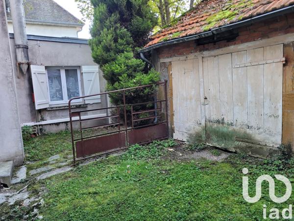 Maison à vendre 14 pièces 418 m² Issy-l'Évêque