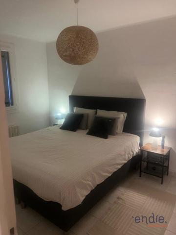 LORGUES, villa de 140m2, 3 chambres, Piscine