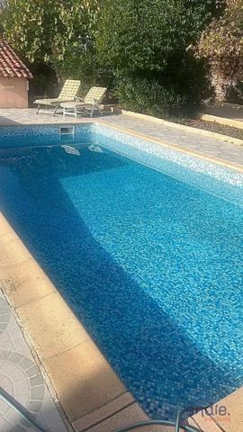 LORGUES, villa de 140m2, 3 chambres, Piscine