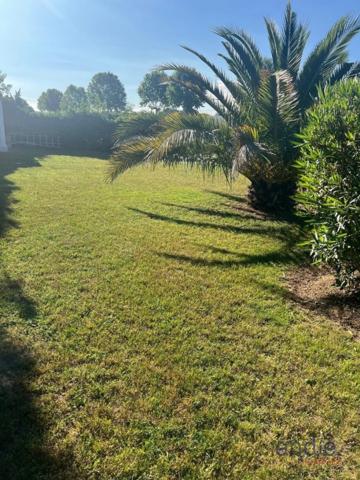 LORGUES, villa de 140m2, 3 chambres, Piscine
