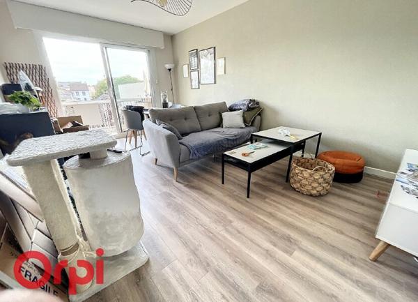 Appartement à vendre    3 pièces •  Montluçon