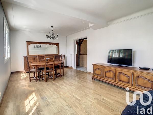 Maison 4 pièces de 100 m² à Ozoir-la-Ferrière (77330)