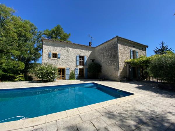 Montaigu-de-Quercy (82150) MONTAIGU DE QUERCY. Ensemble en pierre avec piscine, 13 hectares, jolie vues Tarn et Garonne