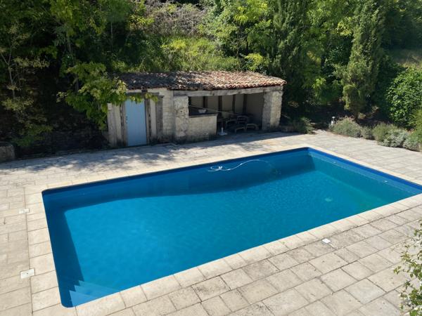 Montaigu-de-Quercy (82150) MONTAIGU DE QUERCY. Ensemble en pierre avec piscine, 13 hectares, jolie vues Tarn et Garonne