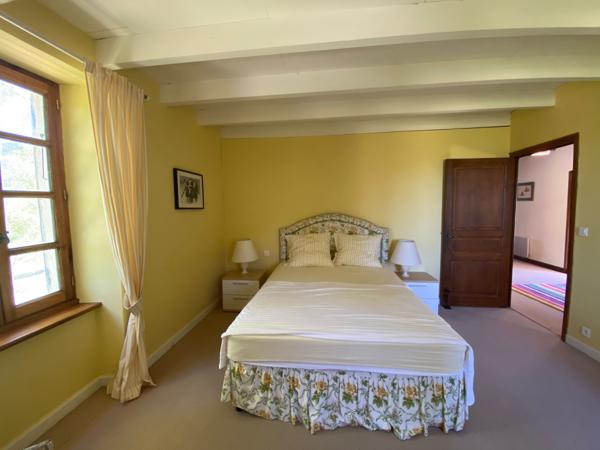 Montaigu-de-Quercy (82150) MONTAIGU DE QUERCY. Ensemble en pierre avec piscine, 13 hectares, jolie vues Tarn et Garonne