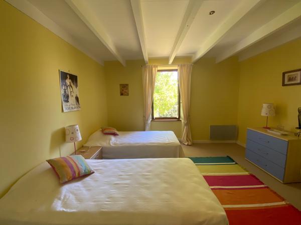 Montaigu-de-Quercy (82150) MONTAIGU DE QUERCY. Ensemble en pierre avec piscine, 13 hectares, jolie vues Tarn et Garonne