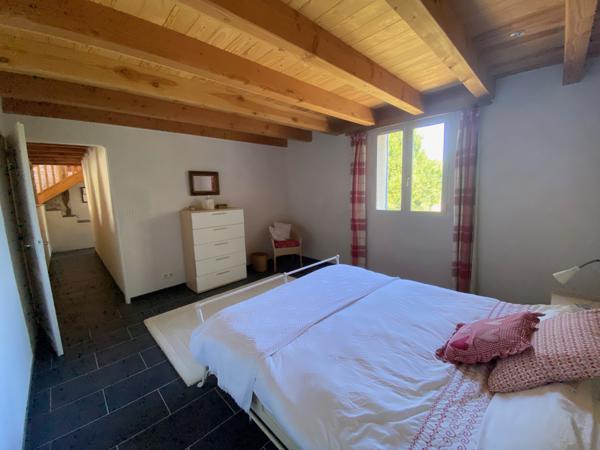 Montaigu-de-Quercy (82150) MONTAIGU DE QUERCY. Ensemble en pierre avec piscine, 13 hectares, jolie vues Tarn et Garonne