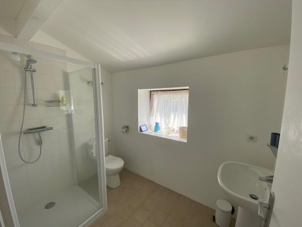 Montaigu-de-Quercy (82150) MONTAIGU DE QUERCY. Ensemble en pierre avec piscine, 13 hectares, jolie vues Tarn et Garonne