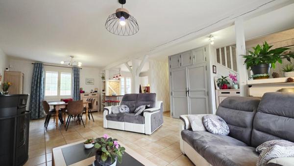 BOURGES MAISON 8 PIECES 7 CHAMBRES PISCINE GARAGE