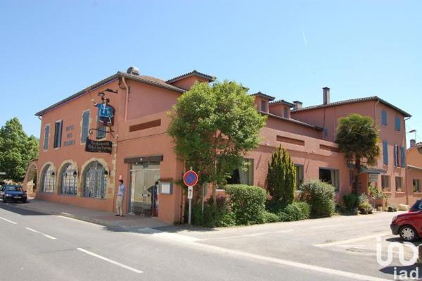 three-star hotel for sale 1 100 m² Castéra-Verduzan