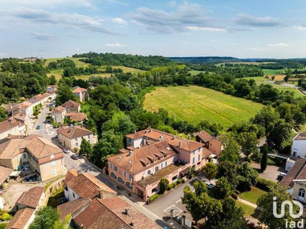 three-star hotel for sale 1 100 m² Castéra-Verduzan