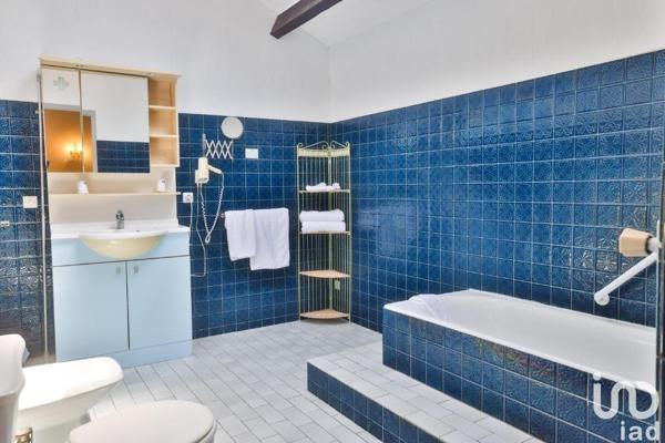 three-star hotel for sale 1 100 m² Castéra-Verduzan