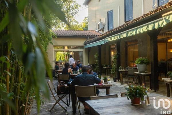 three-star hotel for sale 1 100 m² Castéra-Verduzan