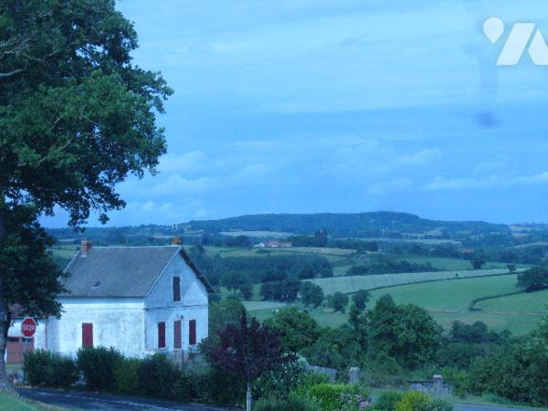 MAISON EN POSITION DOMINANTE