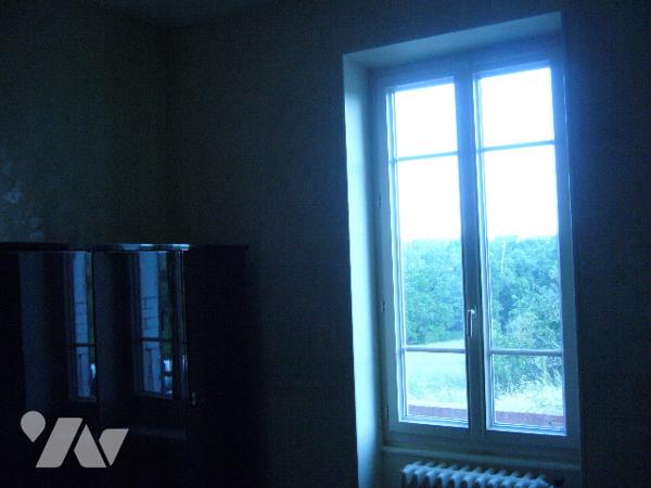 MAISON EN POSITION DOMINANTE