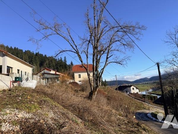 Terrain A Bâtir de 737 m² Pont de la Roche