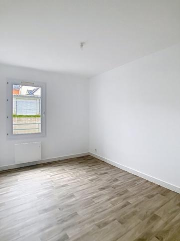 A vendre Angers Ouest Belle beille Patton, appartement type 3, 2 chambres, chauffage individuel, place de parking privative. 1 minute à pieds de l'arrêt de tramway Elysée.