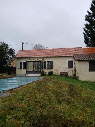 Maison, granges et 15 hectares de terres agricoles