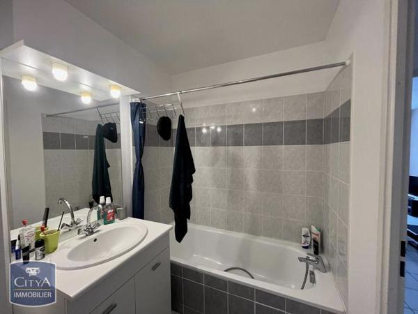 Appartement à louer 1 pièce 37m² Guéret (23000)