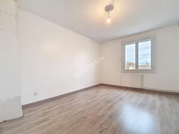 Maison Orange 4 pièce(s) 115 m2 avec garage et jardin