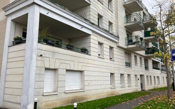 Appartement à vendre    2 pièces • 48,77 m2 Compiègne