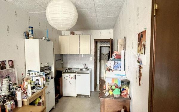 Immeuble à vendre    4 pièces •  Liffol-le-Grand