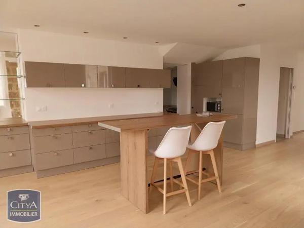 Location appartement 5 pièces de 118.26m²