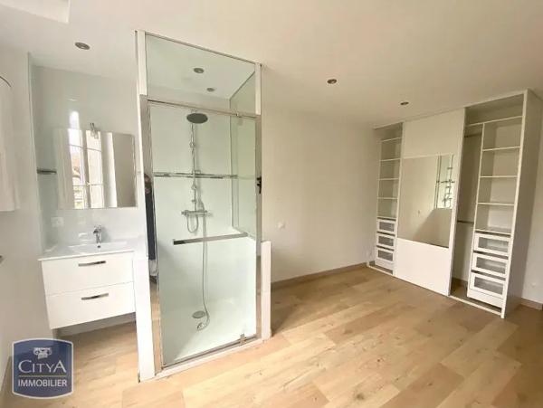 Location appartement 5 pièces de 118.26m²