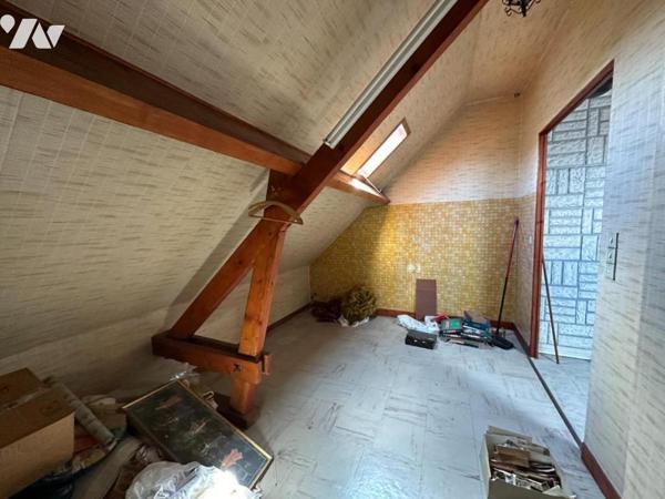 "INVESTISSEMENT LOCATIF "Appartement T 4 d'une superficie de 81.22 m² (loi carrez) avec cave, greni