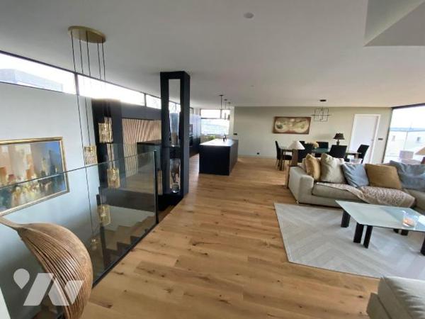 À l'abri des regards, dans quartier tranquille de Paimpol avec une vue imprenable sur la baie d...