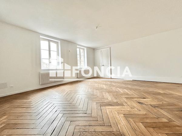 Location Appartement 5 pièces 111.7 m² - 55 PLACE DE CHAMBRE Metz 57000