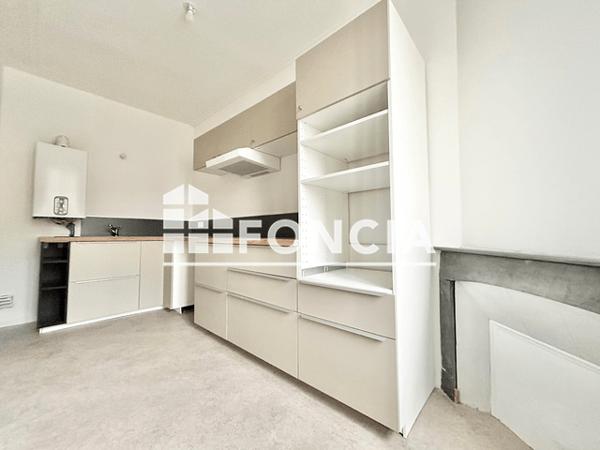 Location Appartement 5 pièces 111.7 m² - 55 PLACE DE CHAMBRE Metz 57000