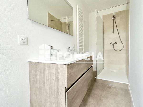 Location Appartement 5 pièces 111.7 m² - 55 PLACE DE CHAMBRE Metz 57000