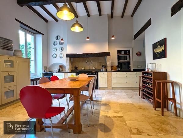 Mézin (47170) Sublime propriété au cœur de Mézin avec jardin, garage et dépendances